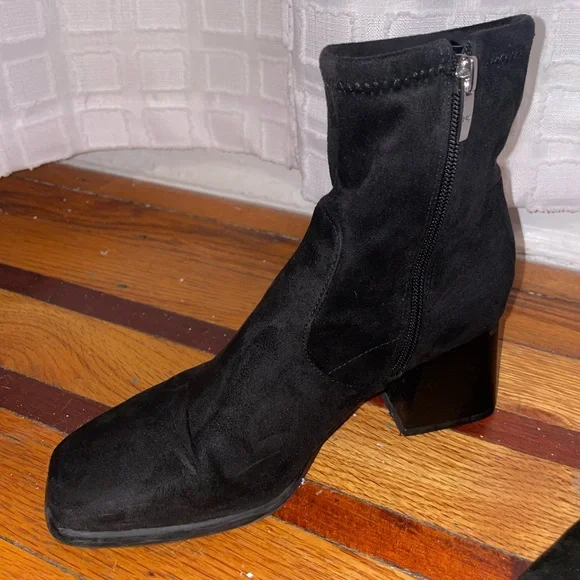 Marc Fisher Rivers Bootie - Picture 2 of 4